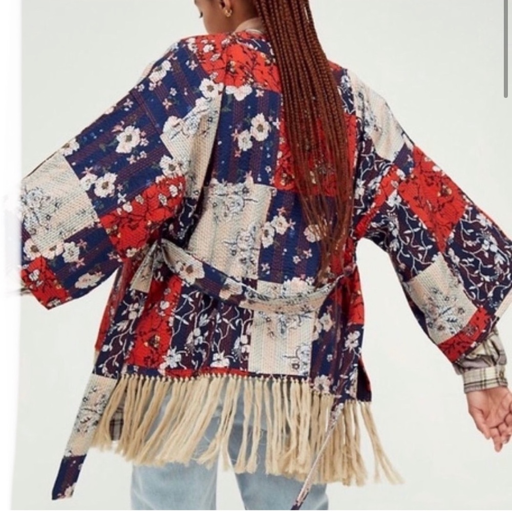 New FREE PEOPLE Cherry Blossom Patchwork Kimono Red Blue Cream Fringe Belt